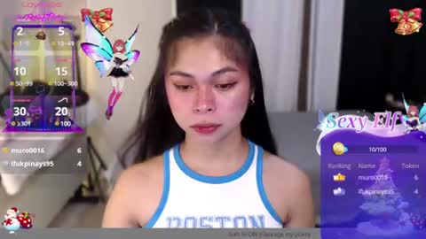 Snapshot of suckablechick chatting on December 23, 2024, 5:32 pm Marry online show from December 23, 2024, 5:32 pm