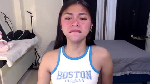 Snapshot of suckablechick chatting on December 24, 2024, 2:43 am Marry online show from December 24, 2024, 2:43 am