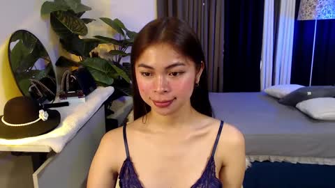 Snapshot of suckablechick chatting on January 28, 2025, 1:29 am Marry online show from January 28, 2025, 1:29 am