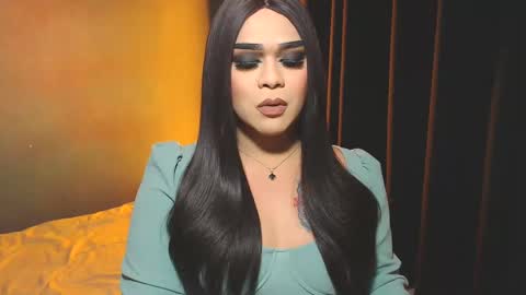 Snapshot of suckablecockoffreya chatting on December 27, 2024, 9:28 am JADE ELYSE online show from December 27, 2024, 9:28 am