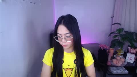 Snapshot of suequigaman chatting on February 5, 2026, 4:50 am Sue online show from February 5, 2026, 4:50 am