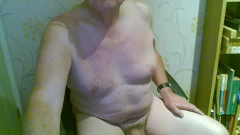 suffolkboy4 online show from February 10, 2026, 9:41 pm