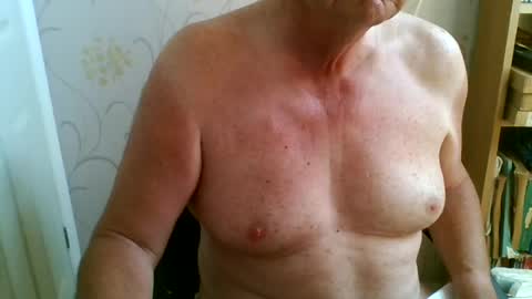 Snapshot of suffolkboy4 chatting on June 25, 2026, 8:19 am suffolkboy4 online show from June 25, 2026, 8:19 am