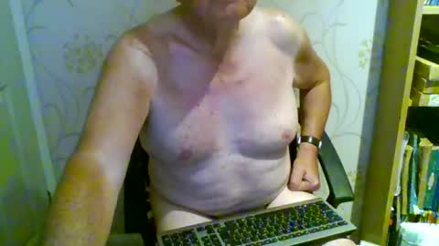 Snapshot of suffolkboy4 chatting on June 30, 2026, 9:49 pm suffolkboy4 online show from June 30, 2026, 9:49 pm
