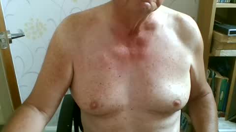 Snapshot of suffolkboy4 chatting on July 31, 2026, 6:57 am suffolkboy4 online show from July 31, 2026, 6:57 am