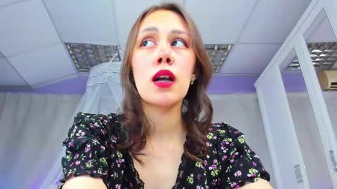 sugar blond online show from February 24, 2025, 11:21 am