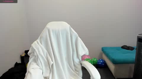 Snapshot of sugar_bunny_girl chatting on October 18, 2025, 1:08 am Ariana online show from October 18, 2025, 1:08 am