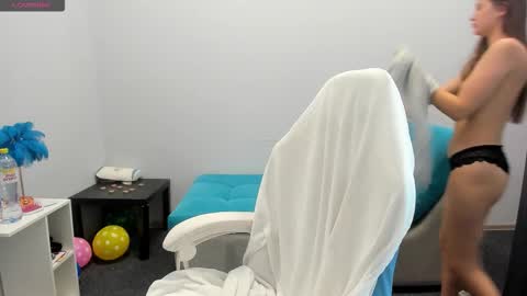 Snapshot of sugar_bunny_girl chatting on December 3, 2025, 2:19 am Ariana online show from December 3, 2025, 2:19 am