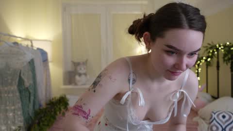 Rikki online show from February 6, 2025, 8:23 pm