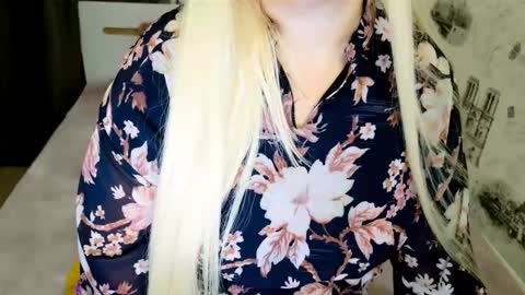 sugarkissx online show from September 17, 2025, 3:46 pm