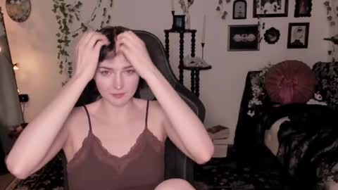 Ella online show from June 27, 2026, 3:55 am