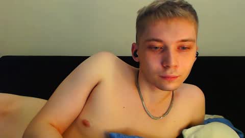 Snapshot of sugarrebit chatting on February 8, 2025, 10:19 pm Sugarbutter  online show from February 8, 2025, 10:19 pm