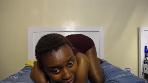 sugarsmile3 online show from February 7, 2026, 2:54 pm