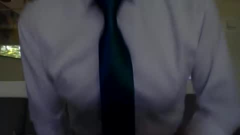 Snapshot of suit_elegant chatting on September 12, 2025, 10:37 am Suit tie horny online show from September 12, 2025, 10:37 am