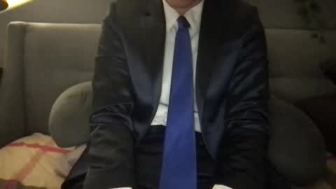 suitfetishez online show from March 6, 2026, 5:48 am