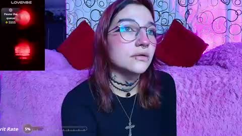 Snapshot of sukifuyu__ chatting on June 10, 2026, 11:13 pm online show from June 10, 2026, 11:13 pm