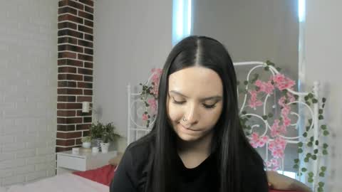 Snapshot of sulemarine chatting on March 25, 2026, 9:26 am Lina 3 online show from March 25, 2026, 9:26 am