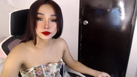 sultry cyramore online show from October 24, 2025, 8:22 am