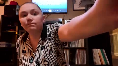 sum - maybe  online show from September 9, 2025, 1:38 am