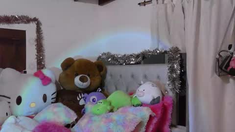 summer 09 online show from February 9, 2026, 1:53 am