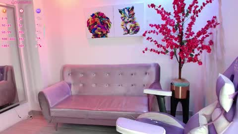 summer_miller online show from November 15, 2025, 11:40 am