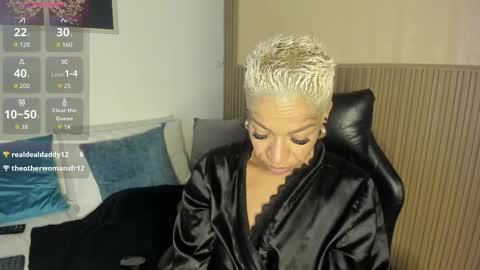 Summer online show from November 9, 2025, 2:32 am