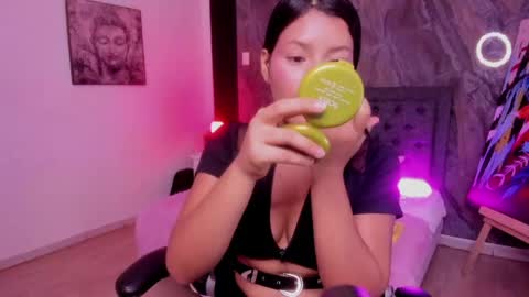 Snapshot of summer_wox chatting on June 3, 2026, 6:57 pm Summer Wox online show from June 3, 2026, 6:57 pm