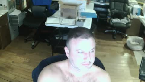 Snapshot of summerfun35 chatting on December 11, 2024, 3:24 am cincyguy online show from December 11, 2024, 3:24 am