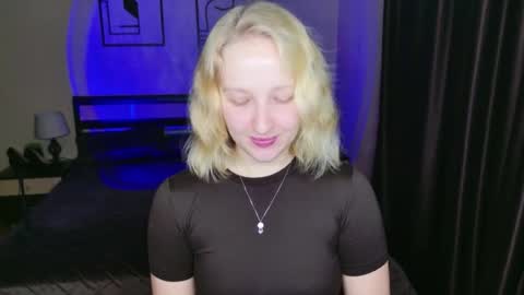 summerjem online show from November 18, 2025, 4:28 am