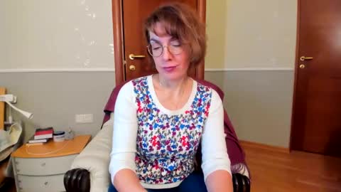 summerliza online show from January 15, 2025, 5:58 pm