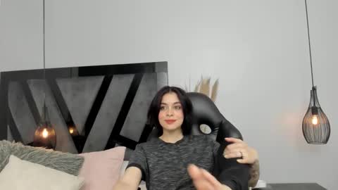 Summer online show from March 6, 2025, 7:21 pm