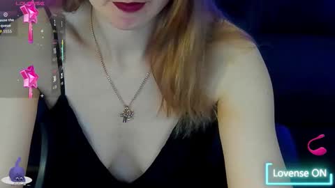 Snapshot of sun_kitty_ chatting on October 21, 2025, 6:36 am Alisa online show from October 21, 2025, 6:36 am