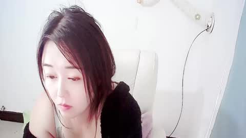 Snapshot of sun_yummy chatting on December 10, 2024, 7:05 am Lucis online show from December 10, 2024, 7:05 am