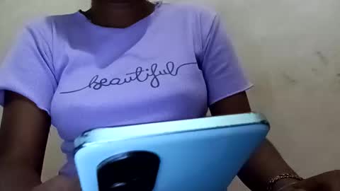 Snapshot of sunali_jain03 chatting on December 18, 2025, 4:29 am sunali_jain03 online show from December 18, 2025, 4:29 am