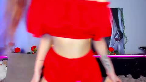 Snapshot of sunbeam181 chatting on July 7, 2026, 5:10 am Elen online show from July 7, 2026, 5:10 am