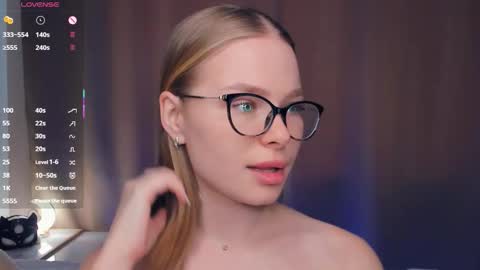 Snapshot of sunday_morn1ng chatting on February 13, 2026, 7:15 am Jenny online show from February 13, 2026, 7:15 am