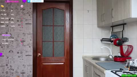 Tina. Im topless model  online show from December 10, 2024, 8:51 am