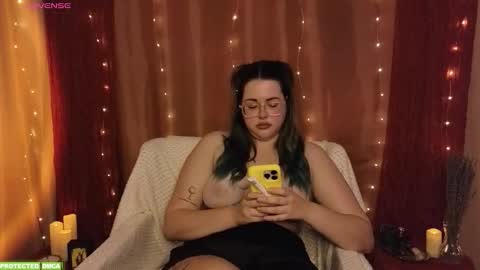 Tina. Im topless model  online show from September 30, 2025, 8:08 am