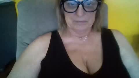 Snapshot of sunflower556 chatting on October 12, 2025, 2:49 pm Sunflower online show from October 12, 2025, 2:49 pm