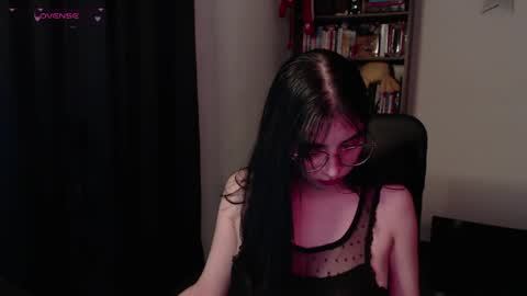 Snapshot of sunflower_uwu chatting on May 11, 2026, 12:49 am violetta online show from May 11, 2026, 12:49 am