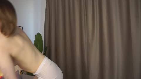 Snapshot of sunkess chatting on February 22, 2025, 6:39 am Kess online show from February 22, 2025, 6:39 am