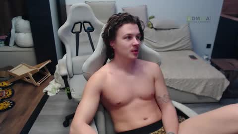 Alice and Sergey online show from March 26, 2026, 5:18 pm