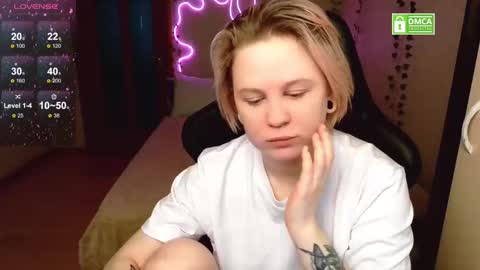 Snapshot of sunny_mood chatting on March 3, 2025, 5:42 am sunny mood online show from March 3, 2025, 5:42 am