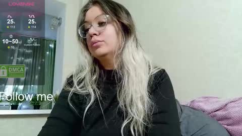 sunny mood online show from December 14, 2025, 9:41 pm