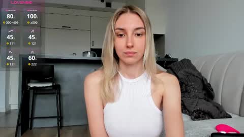 Snapshot of sunny_rina chatting on July 15, 2026, 7:02 am Rina online show from July 15, 2026, 7:02 am