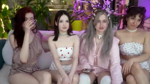 Fia  -  TG -  Mia -  Alice -  online show from April 16, 2026, 12:55 am