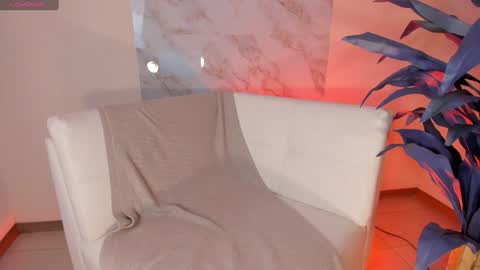 Snapshot of sunnyrivers_ chatting on January 2, 2025, 10:01 pm Sunny Rivers online show from January 2, 2025, 10:01 pm