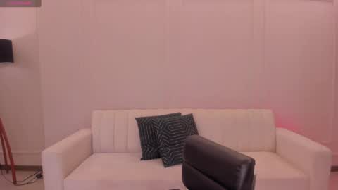 Snapshot of sunnyrivers_ chatting on January 4, 2025, 10:55 pm Sunny Rivers online show from January 4, 2025, 10:55 pm