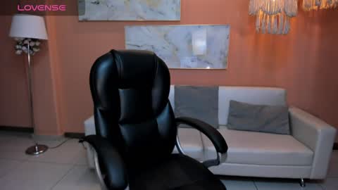 Snapshot of sunnyrivers_ chatting on February 8, 2025, 11:01 am Sunny Rivers online show from February 8, 2025, 11:01 am