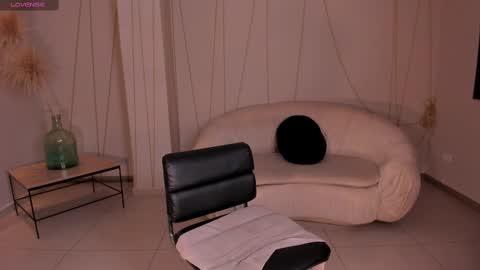 Snapshot of sunnyrivers_ chatting on February 16, 2025, 6:43 pm Sunny Rivers online show from February 16, 2025, 6:43 pm